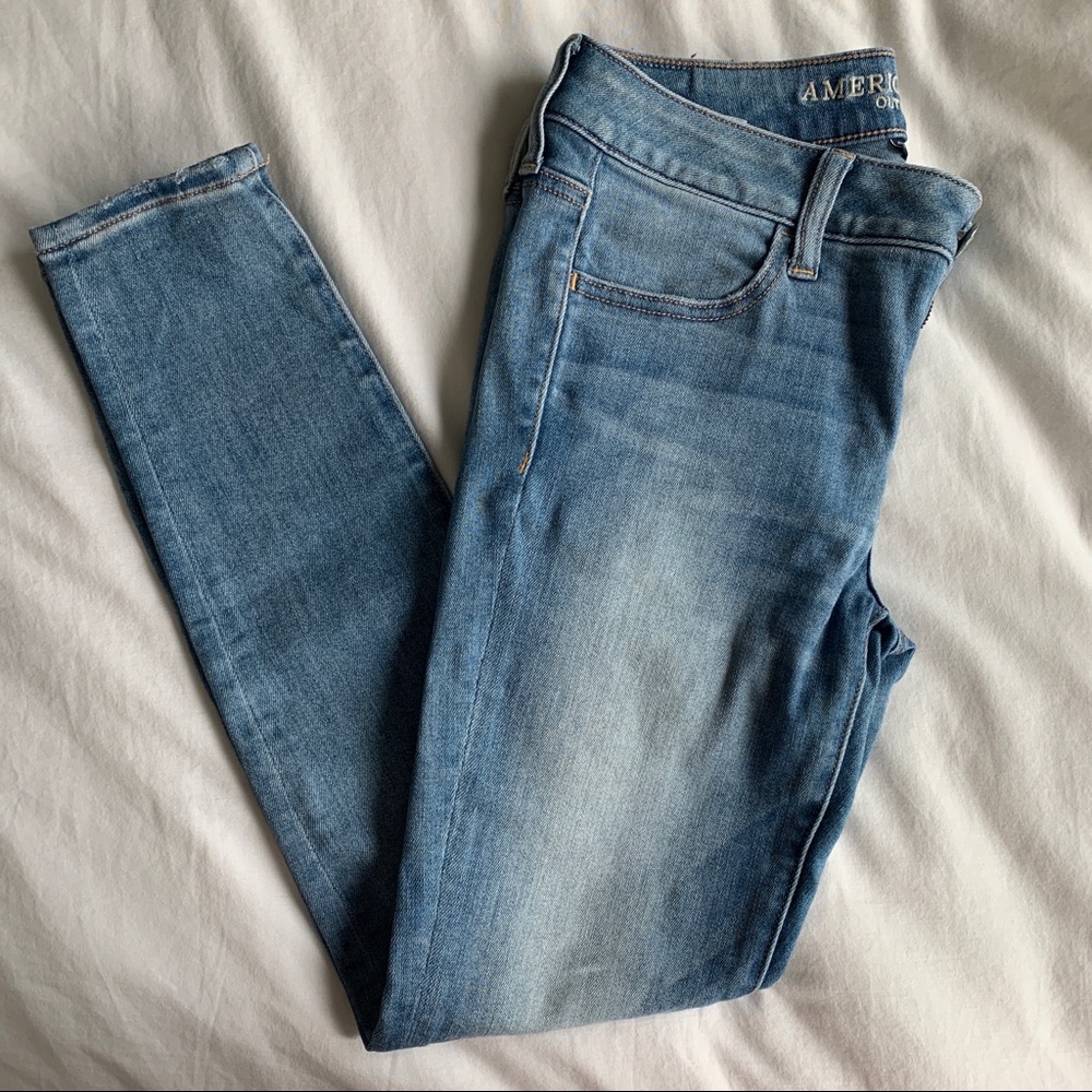 Light Wash Jeans